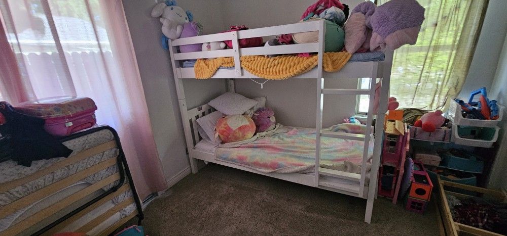 Twin Over Twin Bunk Bed