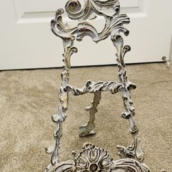 Beautiful Vintage Victorian Easel 