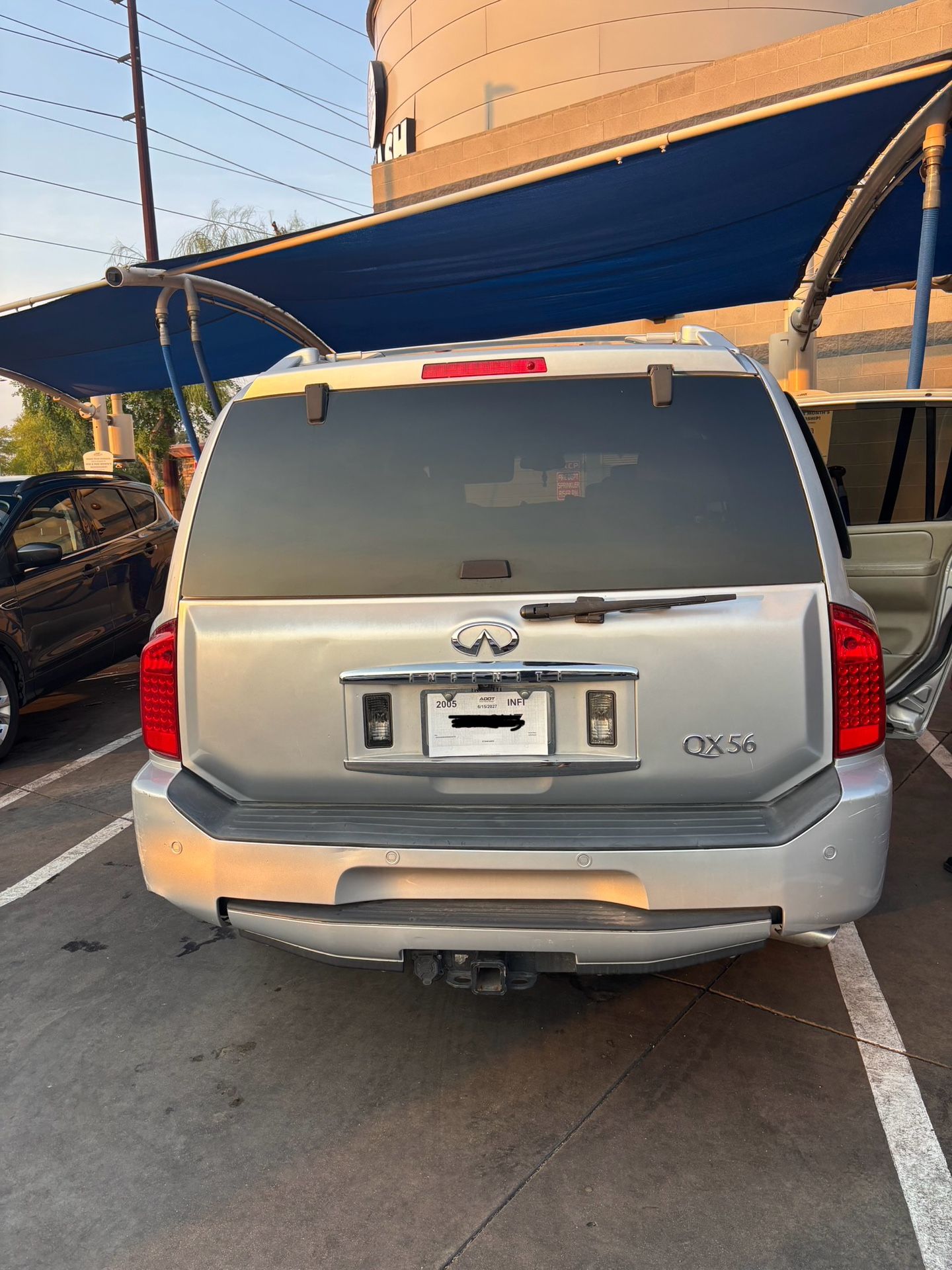 2005 Infiniti Qx56