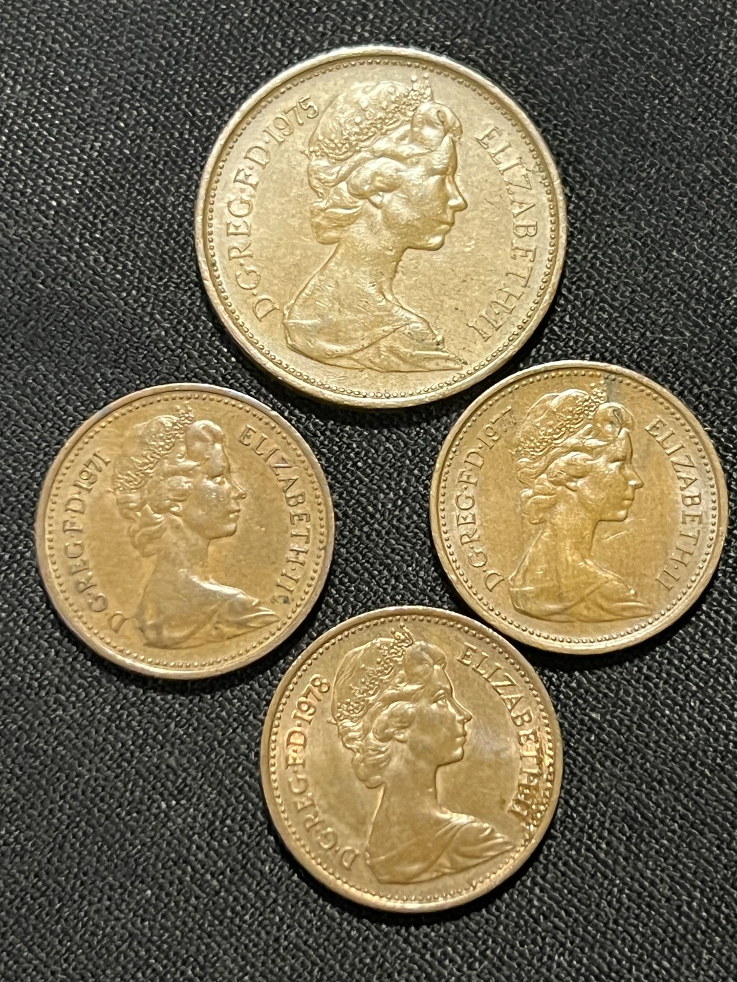4 UK Elizabeth II 2nd portrait New Pence