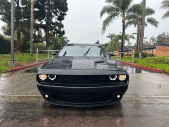 Dodge Challenger - Black