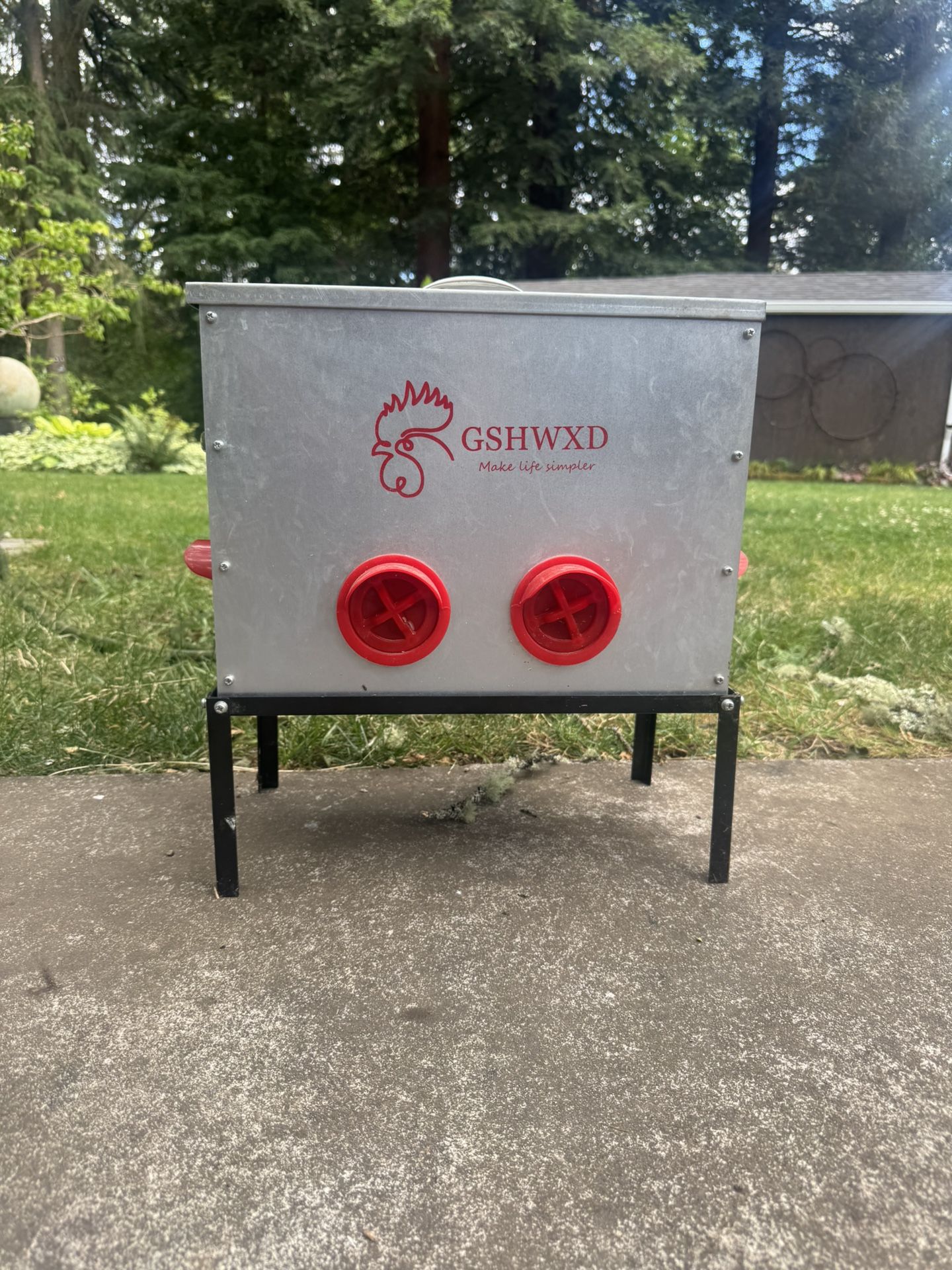 40 Pound Capacity Chicken Feeder