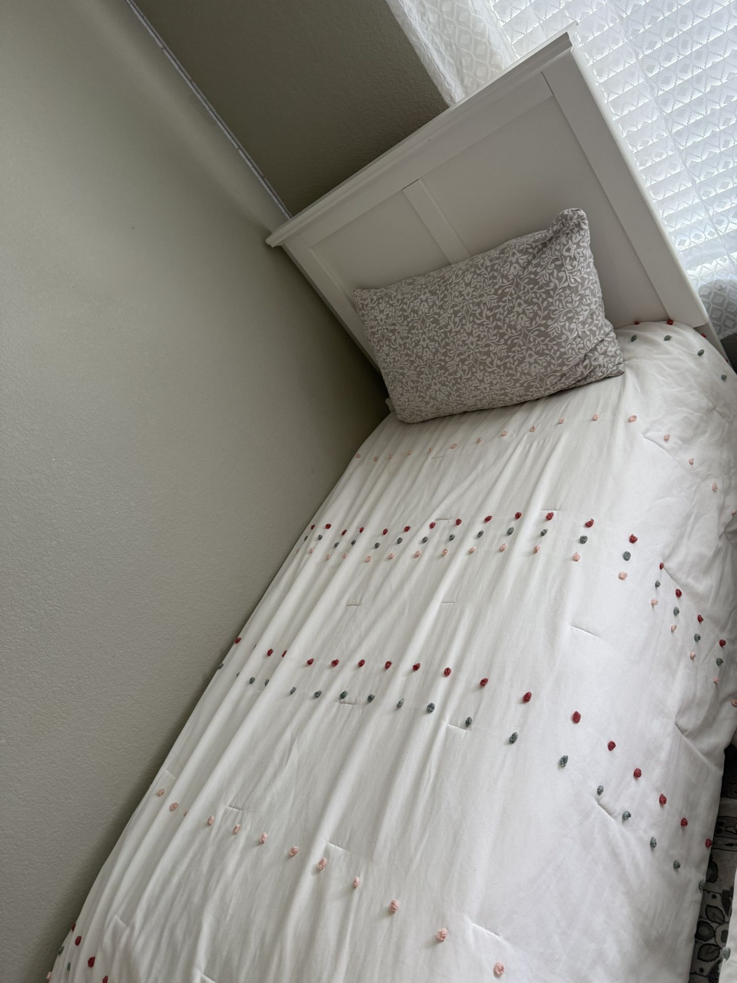 Twin Bed