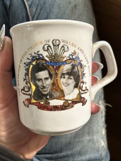 Collectible 1981 Prince Charles and Princess Diana marriage mug