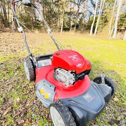 CRAFTSMAN M310 21-in Gas Self-propelled Lawn Mower with 163-cc Briggs and Stratton Engine (No bag) 