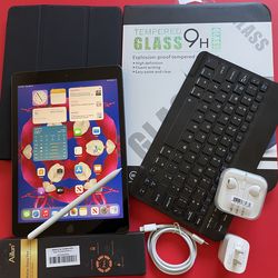 Apple IPad 8th Generation (10.2” Retina /Latest IOS 26/ 2020 model) 32GB with stylus pen, keyboard & Accessories