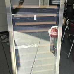 Wine Enthusiast – N’Finity 2 Temp 170 Bottle Wine Cellar