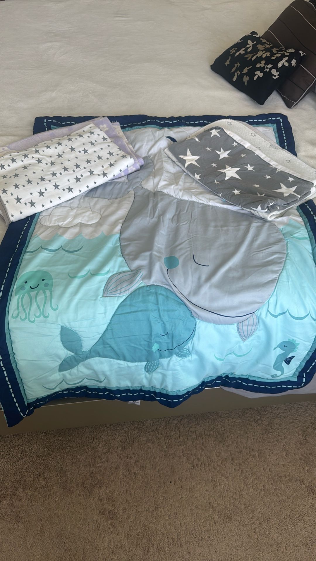 2 Baby 2 Blankets For The Crib And 1 For The Stroller