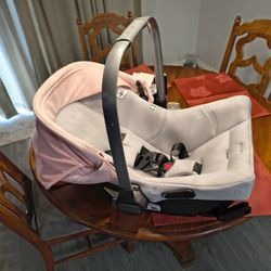 Nuna PIPA urbn child carrier