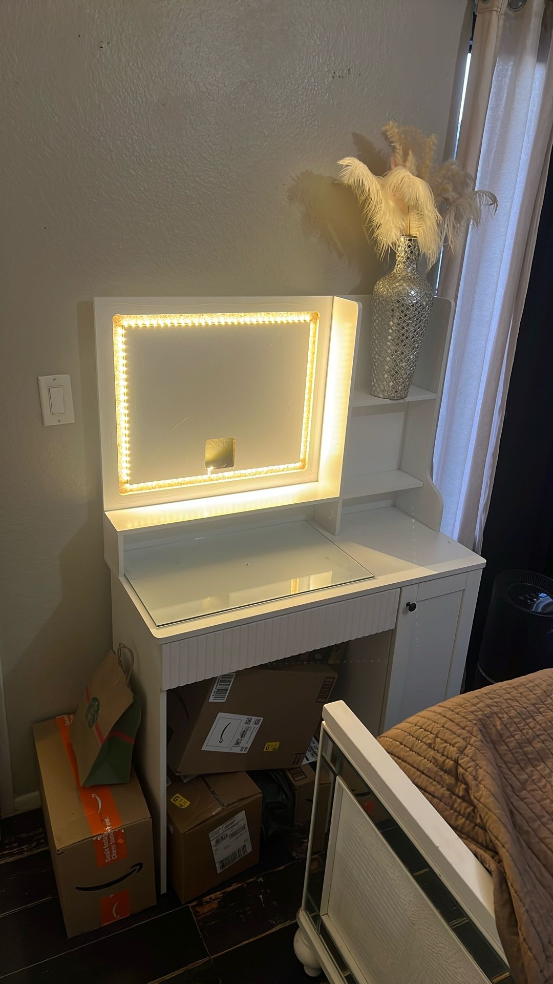 Small Vanity 