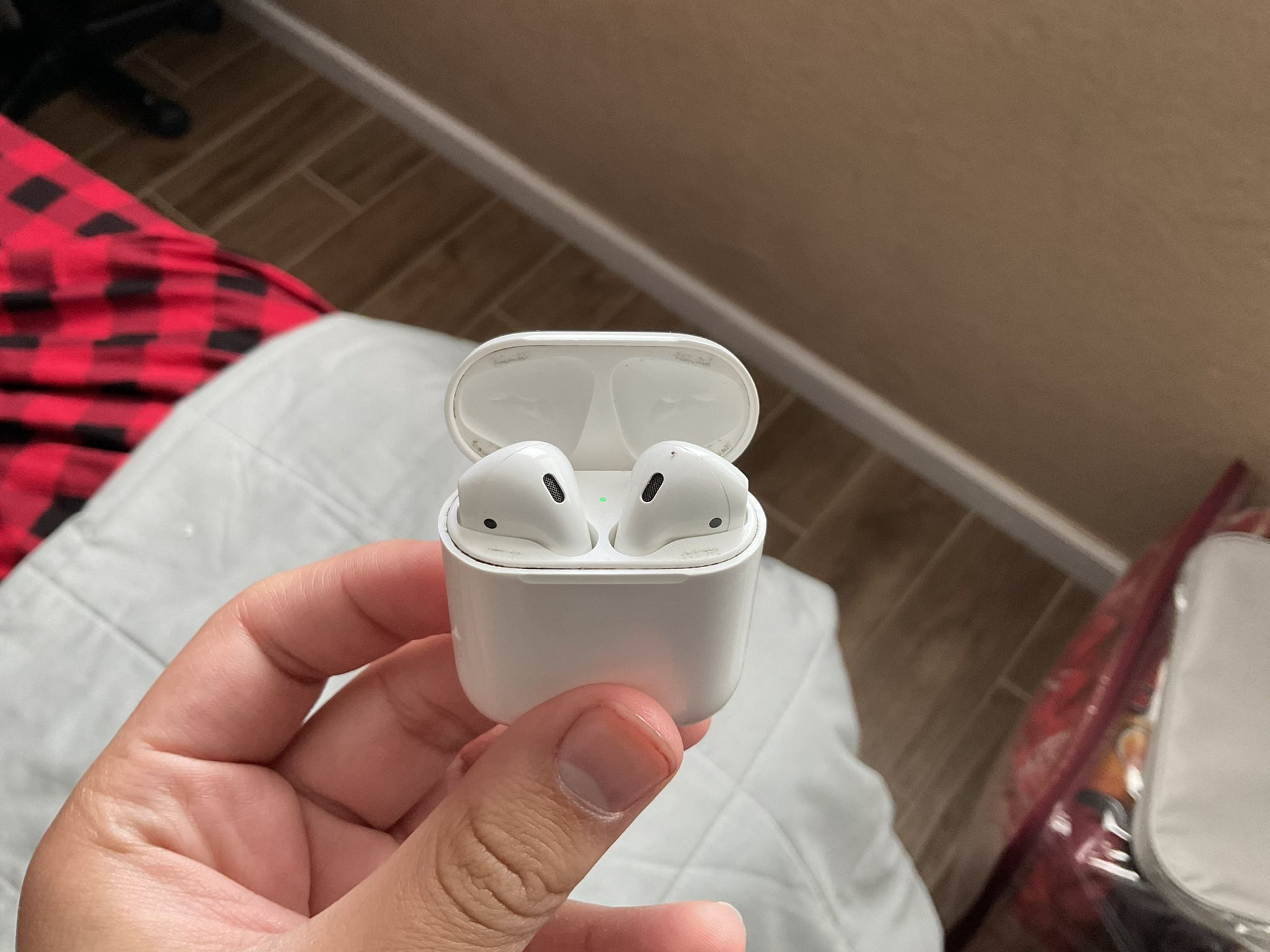 Apple AirPods