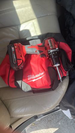 Milwaukee m18 Drill