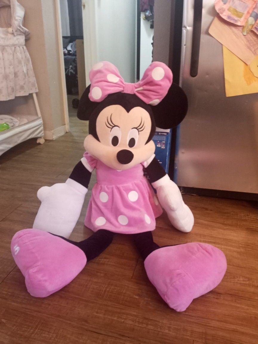 Big Minnie Mouse 2015 Stamped On Foot.  Great Condition