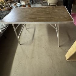 24h. X 48 L  Aluminum Table  With Box Pick Up 1116 Airport Dr 