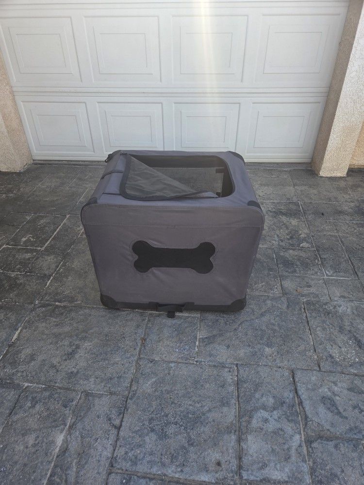 Small Dog enclosure