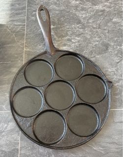 Cast Iron 7-Cavity Pancake Pan