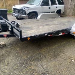 18” Ft Car Trailer With Winch ,Dual Axel 2 Years Old Only Used A Few Times 