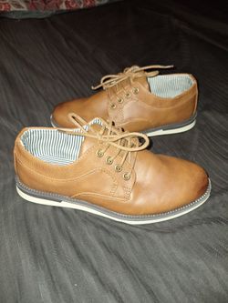 Kids dress shoes