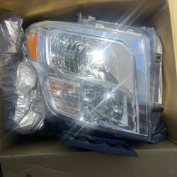 2017-2021 Nissan Titan Headlights 