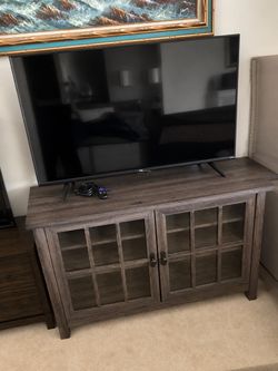 TCL 50” Flat smart Screen TV and stand