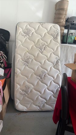 Twin mattress