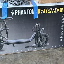 Phantom R1 Pro scooter with seat
