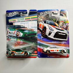 Hot Wheels 7-11 exclusive Toyota Supra and Nissan GT-R (R35)
