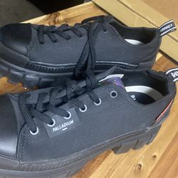 Palladium shoes