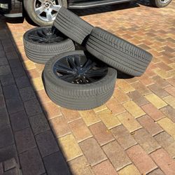 22” Custom FOOSE Wheels & tires  $1,500.00