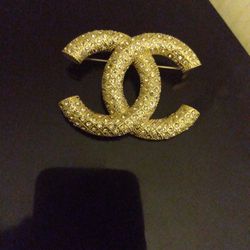 Designer Cc Gold Crystal Brooch Pin Clip New