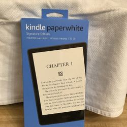 Amazon Kindle Paperwhite 11th Gen 6.8" 32GB Signature Edition New In Sealed Box