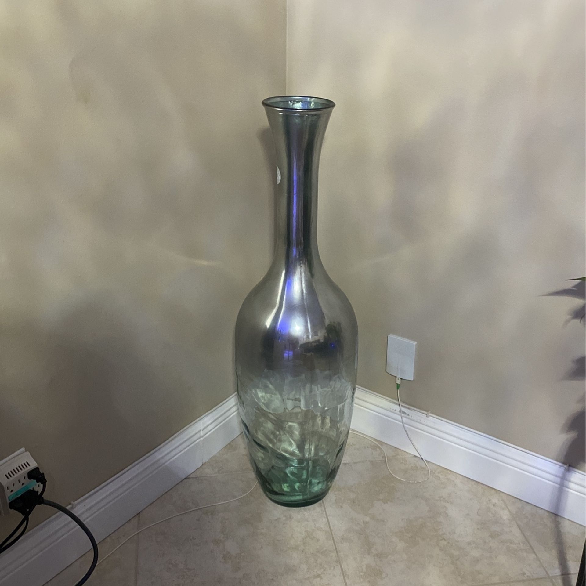 Tall Floor Vase 40 Inches Tall for Sale in Fort Lauderdale, FL OfferUp