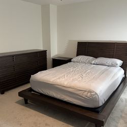 Bedroom Queen Set