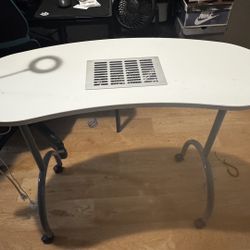 Manicure Table