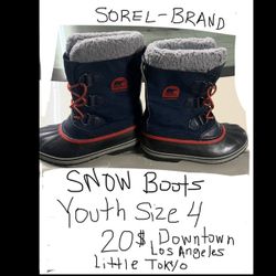 Snow Boots YOUTH SIZE 4. Pick up downtown LA Little Tokyo area $20 exact cash or Zelle.