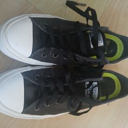 Converse Tennis Shoes 