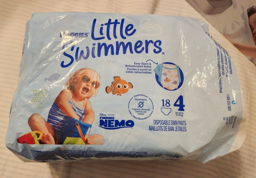 Huggies Little Swimmers Size 4 - 15 new diapers