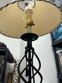 Floor lamp