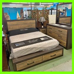 Vertani Black King Panel Bed, Dresser And Mirror
Ashley Furniture$10 Down Payment And Financing Available