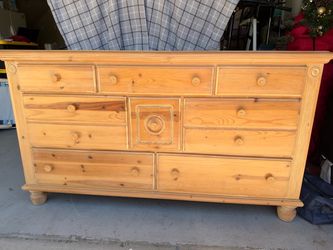 Sturdy wooden 8 drawer dresser with mirror