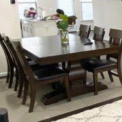 Solid Wood Expandable Dinning Table & 8 Chairs 