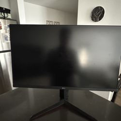 LG UltraGear 27” QHD Gaming Monitor