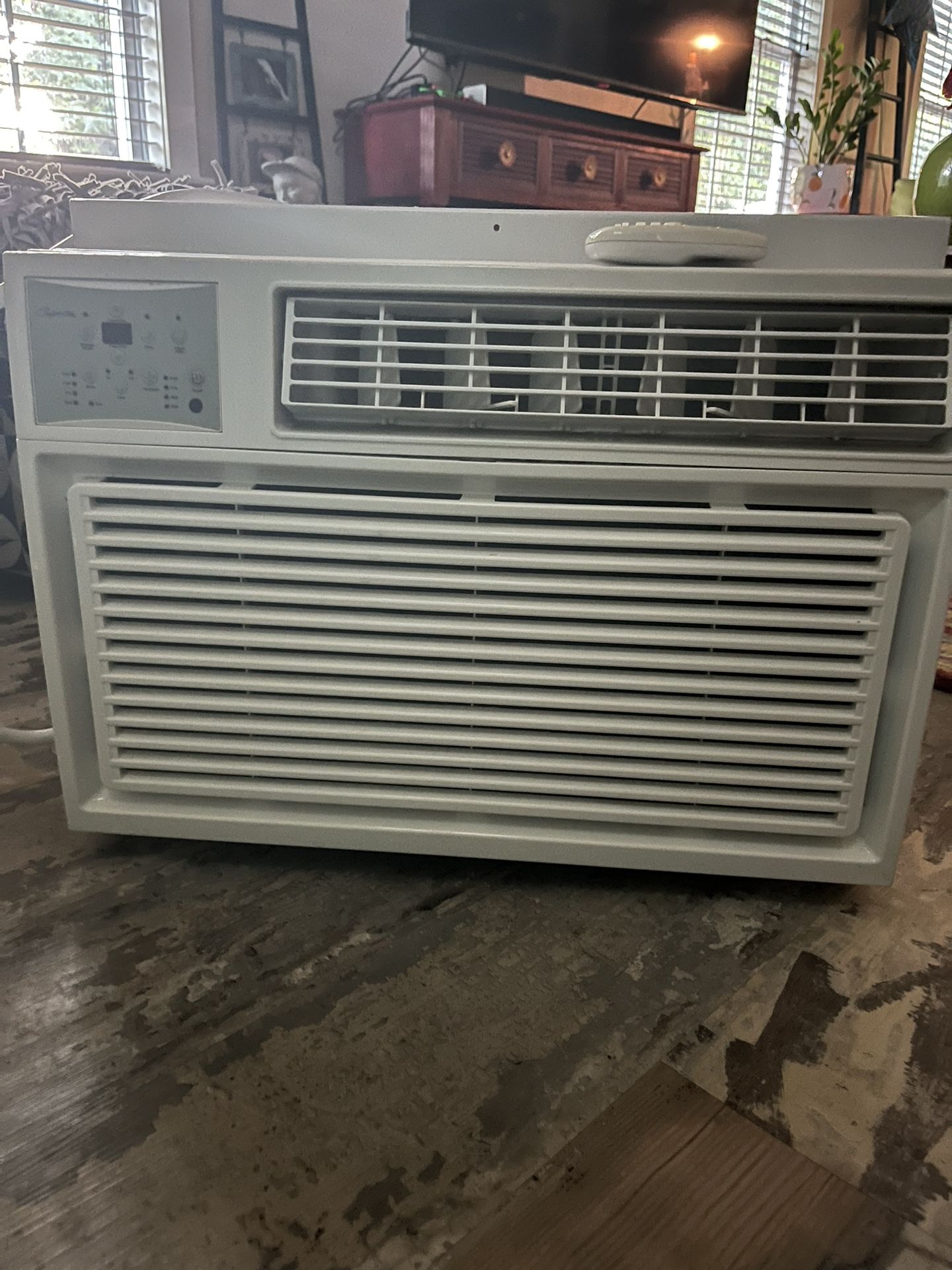 12000btu AC. Comfort Air