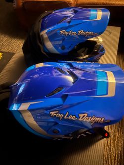 Original Troy Lee Design helmet brand new size available youth medium