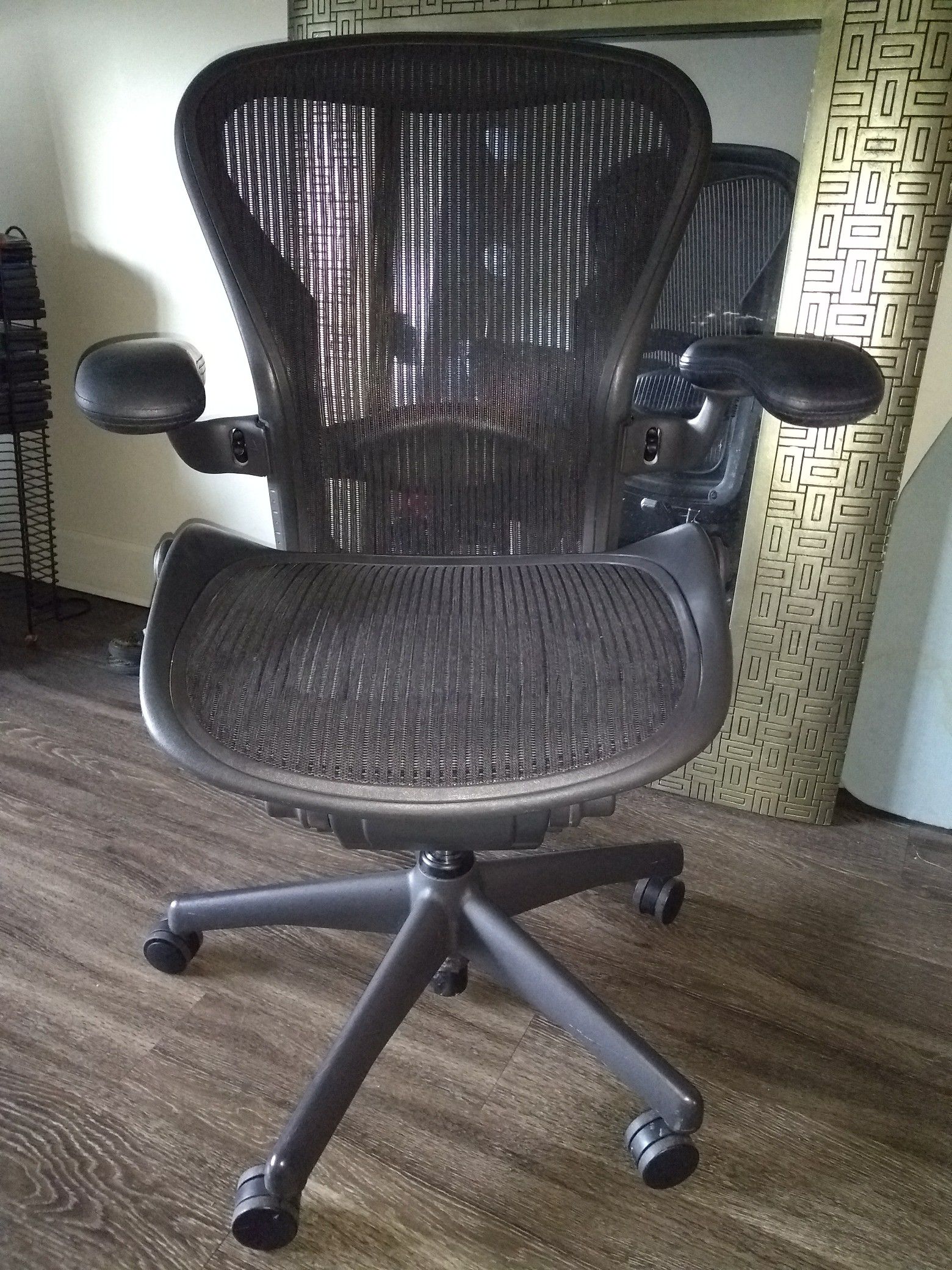 Herman Miller Aeron Basic Chair, Size B, Carbon (used)