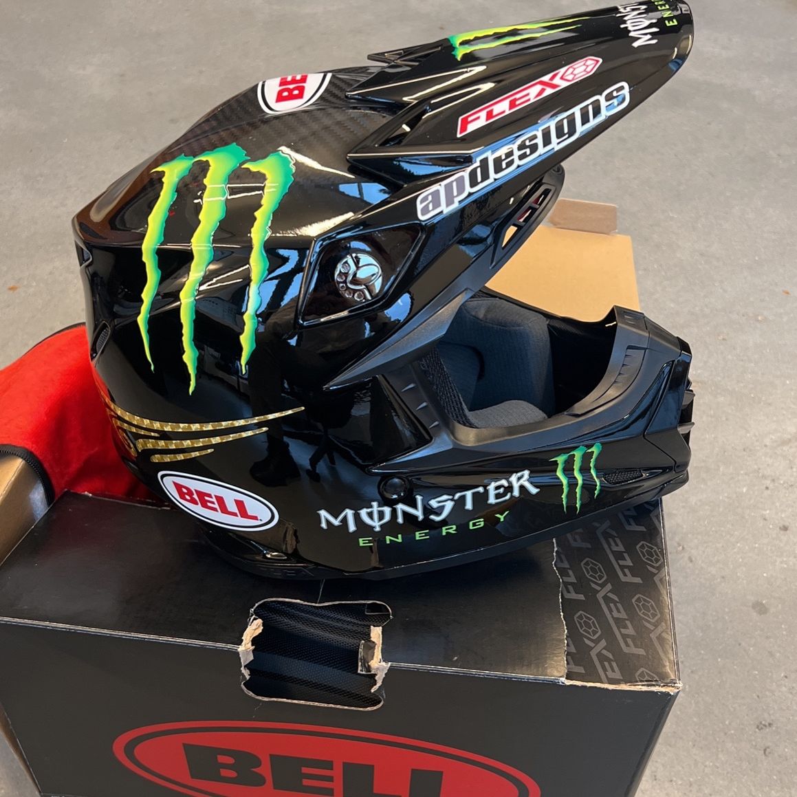 discontinued motorcycle helmets for sale Biltwell Bonanza Helmet DOT Approved Some people prefer the winds of freedom to hit them squarely in the face hjc-fs-15-discontinued-featured | Billys Crash Helmets