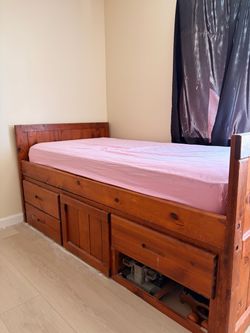 Twin size bed
