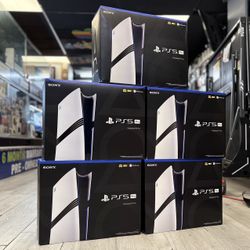 PlayStation 5 Pro (Take It Home In Payments/ llévalo a casa en pagos 
