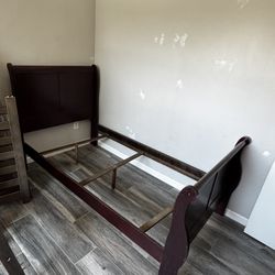 Twin Bed Bed frame With Mattress And Box Spring. 