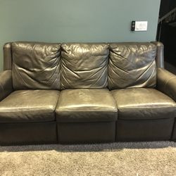 Bradington-Young 920 Whitaker Seat Sofa Recliner Series